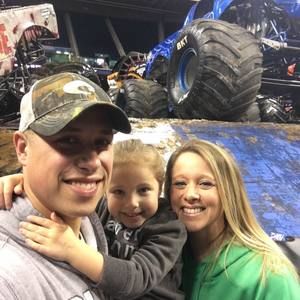 Meet your Posher, Danielle